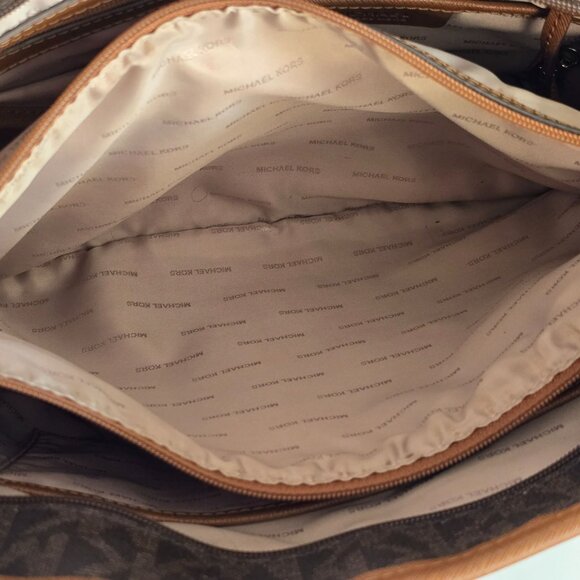 Michael Kors Jet Set Monogram Coated Canvas Tote LG Brown/Tan Front Snap Pocket - Picture 8 of 16